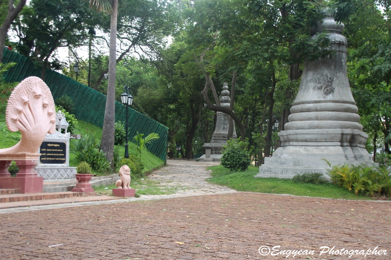 Wat Phnom (9).jpg