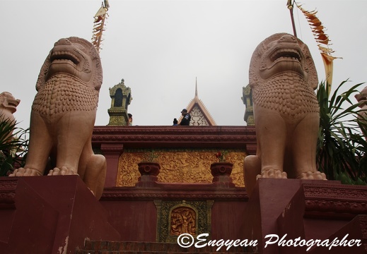 Wat Phnom (30)