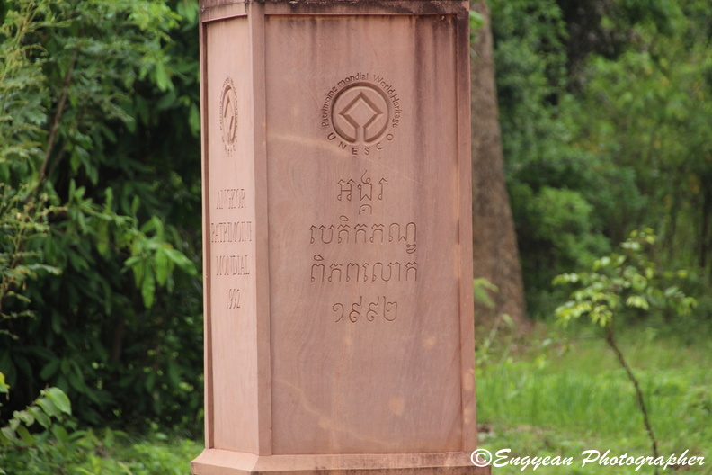 Banteay Srei (22).jpg