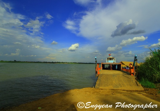 Ferry to Mekong Island(6495)