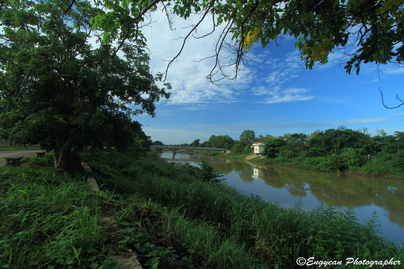 Battambang (6974)EOS-M.jpg